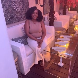 🌻🌻💎🐞Meet your posher, Stephanie🐞💎🌻🌻